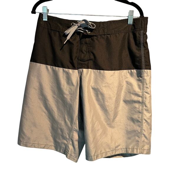 Old Navy Swimming Trunks Grey Black Size Medium Tall Pockets Cruise Vacation - Picture 1 of 10